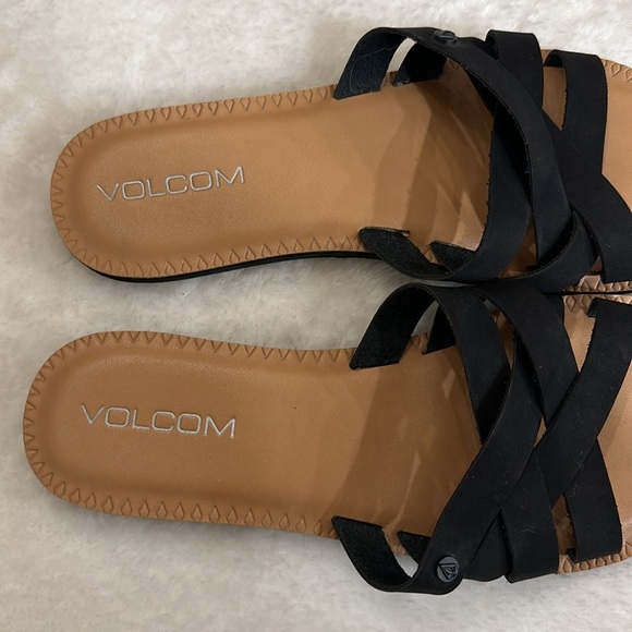 Volcom sandals - Picture 2 of 4